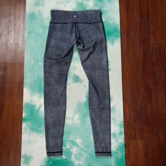 Lululemon- Wunder Under Pant III Fall Net W/B - Picture 14 of 15